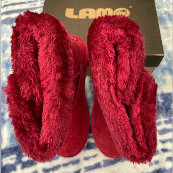 New in Box Leather Lamo Faux Fur Boots - buckles on side - Red Wine Color Size 9 - Picture 8 of 14